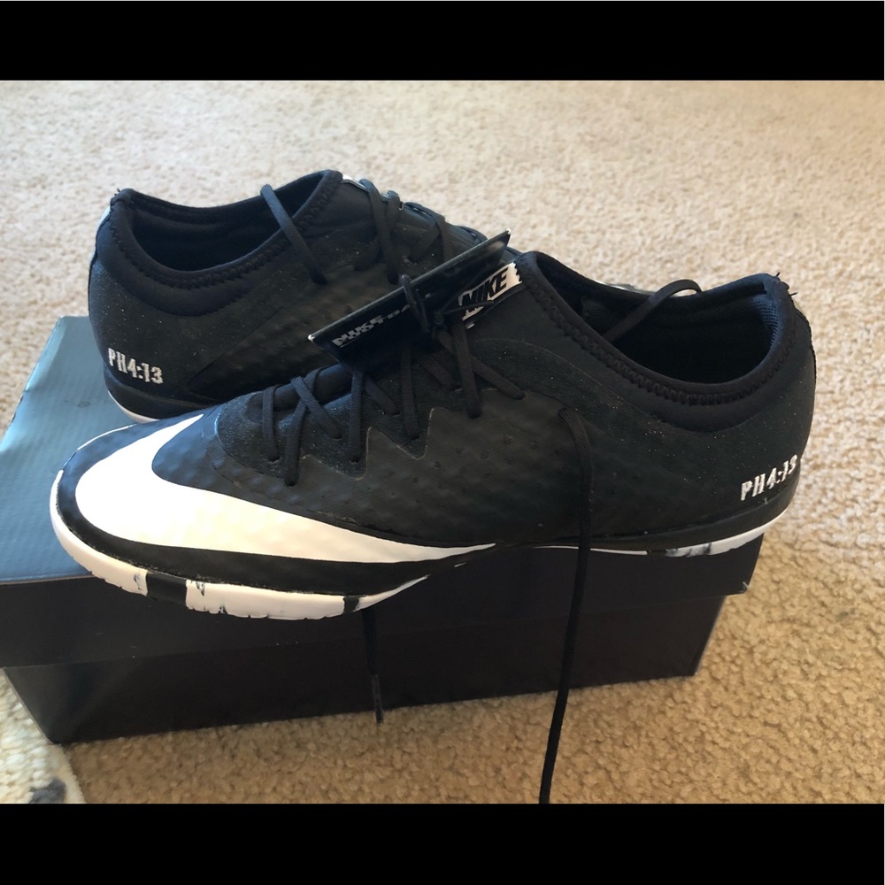 NWT NikeiD Mercurial Indoor Soccer Cleats